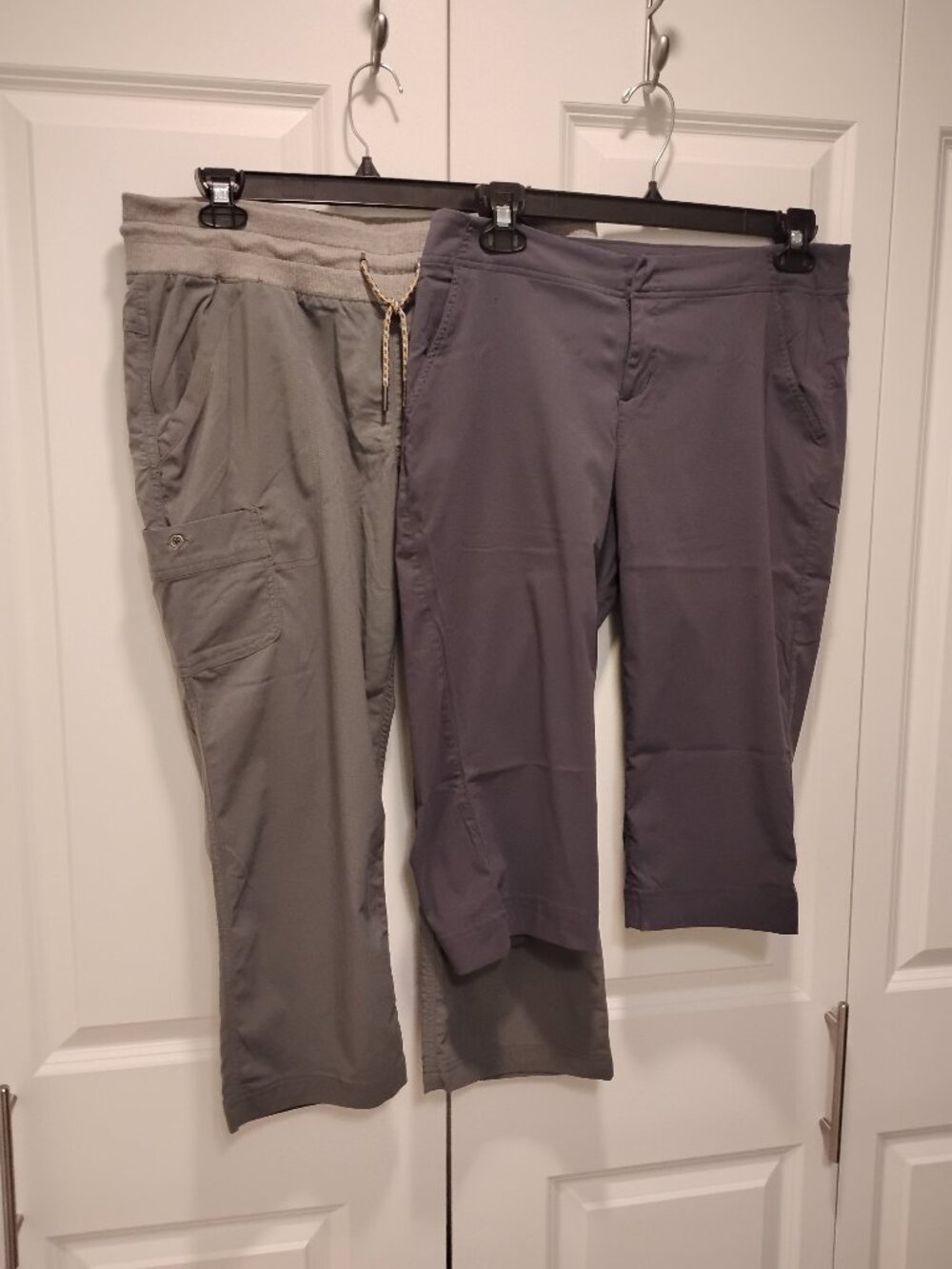Columbia Capris Size L/12 Lot of 2